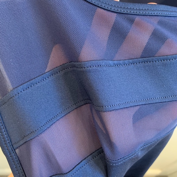 Marika Sports semi cropped top with mesh - navy - Picture 2 of 3